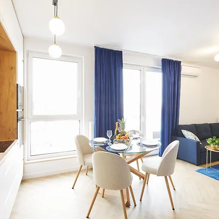 Apartamento Pileckiego Iv By Jumpinhere