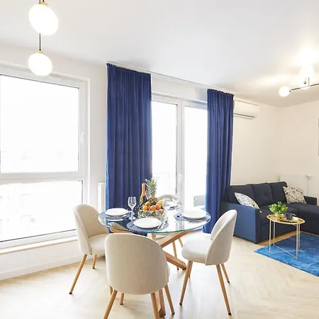 Apartment Pileckiego Iv By Jumpinhere Nowy Dwór Mazowiecki